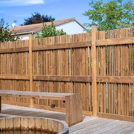 Gite "Le Mesminois" Etablissement Avec Espace Bien-Etre Et Sauna Saint-Mesmin  Exterior photo