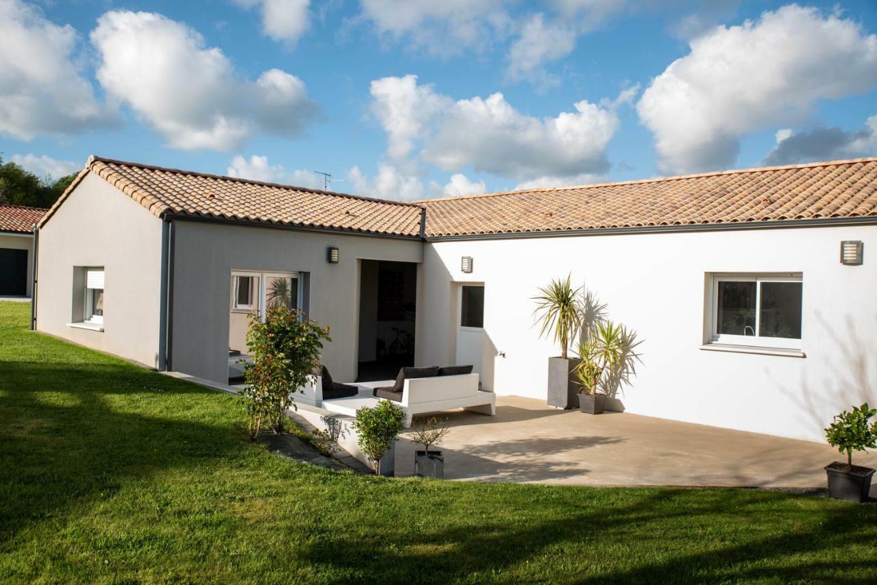 Gite "Le Mesminois" Etablissement Avec Espace Bien-Etre Et Sauna Saint-Mesmin  Exterior photo